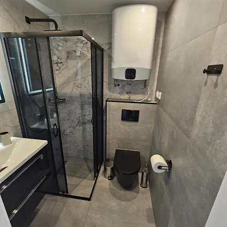 Slowik Debina 24 アパート *