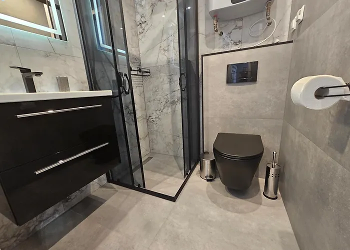 Slowik Debina 24 * Debina (Ustka)